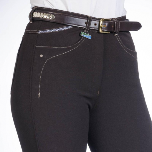 Ridbyxa Amalie, Brun